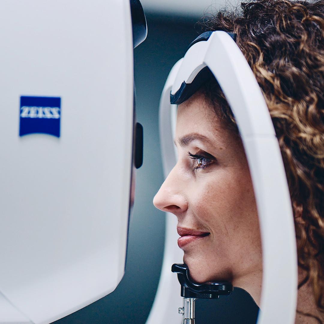 Lenzen aanmeten met ZEISS-apparatuur
